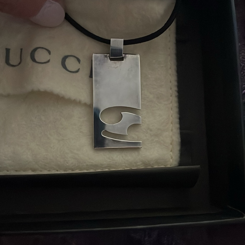 Gucci Zodiac Cancer Necklace w/ Black Cord 🖤 - Picture 4 of 4